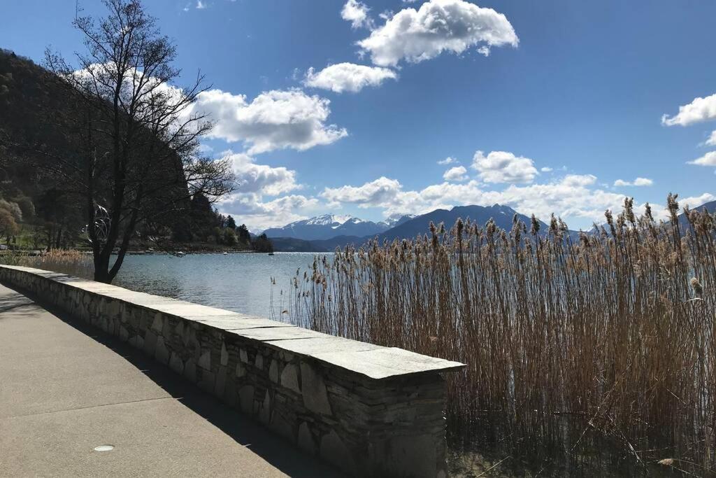 Chez Jacques - Terrasse Avec Vue Lac Et Montagne Annecy Buitenkant foto